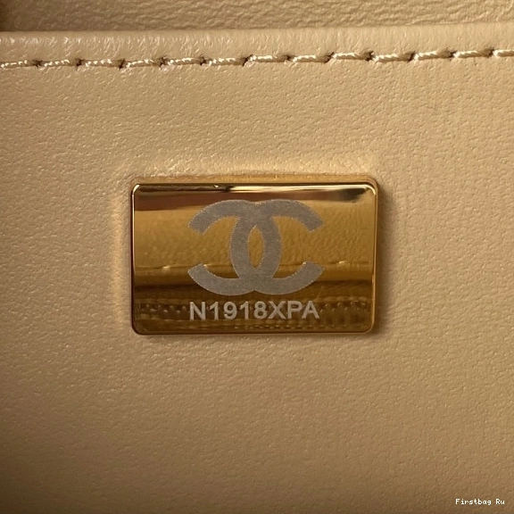 First Bag Ru HANDLE BAG TOP WITH FLAP CHANEL 0713